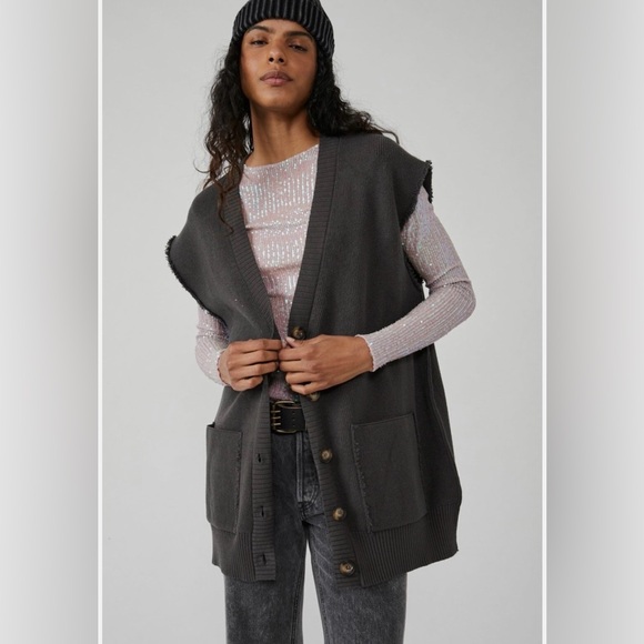 SOLD - Picture 3 of 12